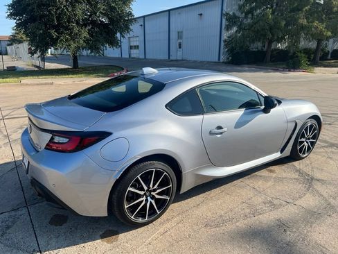 Used 2022 Toyota GR86 w/ ALL Weather Mat Package (TMS) RWD image 12