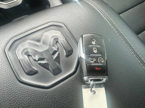 Used 2023 RAM 1500 Laramie AWD/4WD image 35