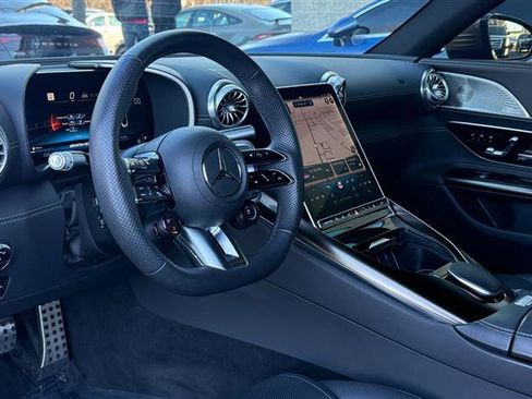 Used 2023 Mercedes-Benz SL 43 AMG image 12