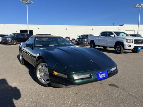 Used 1994 Chevrolet Corvette Convertible image 2