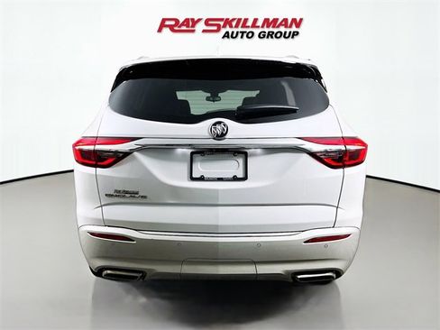 Used 2020 Buick Enclave Essence w/ Sound and Sites Package image 6