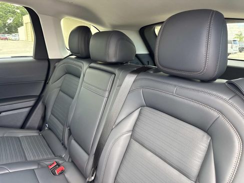 New 2026 Lincoln Nautilus Reserve AWD/4WD image 14