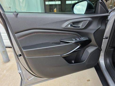 New 2026 Chevrolet Trax RS w/ Sunroof Package FWD image 14