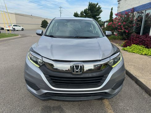 Used 2019 Honda HR-V LX image 9