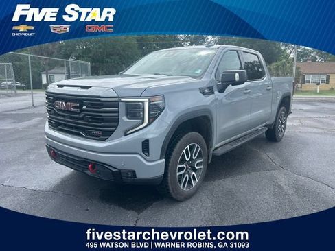 Used 2024 GMC Sierra 1500 AT4 w/ Technology Package AWD/4WD image 1