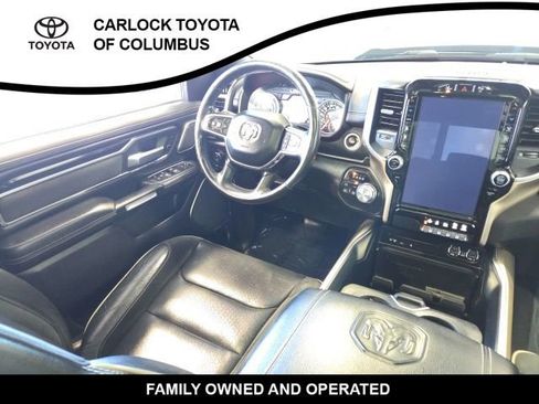 Used 2019 RAM 1500 Laramie AWD/4WD image 17