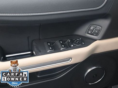Used 2024 Ford Expedition Limited RWD image 16