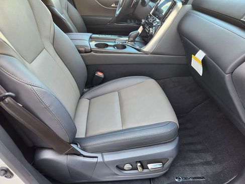 Used 2025 Lexus LX 700h Overtrail w/ Accessory Package (Z1) image 14