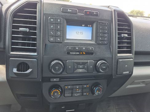 Used 2018 Ford F150 XL w/ Equipment Group 101A Mid RWD image 3