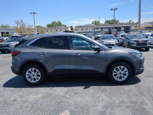 Used 2024 Ford Escape Active AWD/4WD image 5