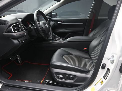 Used 2022 Toyota Camry TRD w/ TRD Package w/JBL Audio FWD image 17