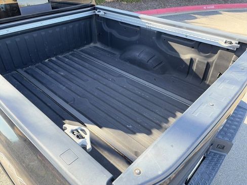 Used 2018 Nissan Titan PRO-4X w/ Pro-4x Utility Package image 6