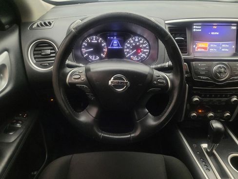 Used 2020 Nissan Pathfinder SV AWD/4WD image 22