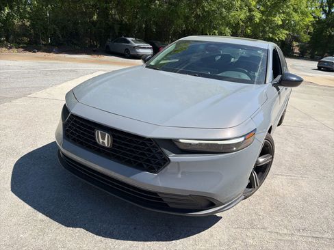 Used 2023 Honda Accord Sport image 1