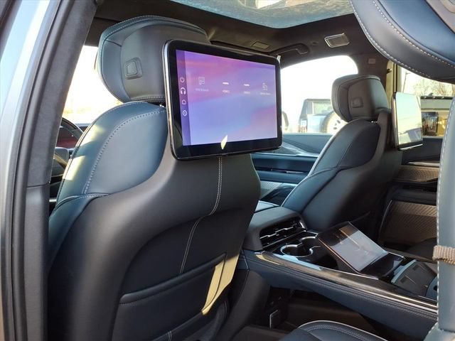 New 2026 Cadillac Escalade IQ Luxury 2 AWD/4WD image 14