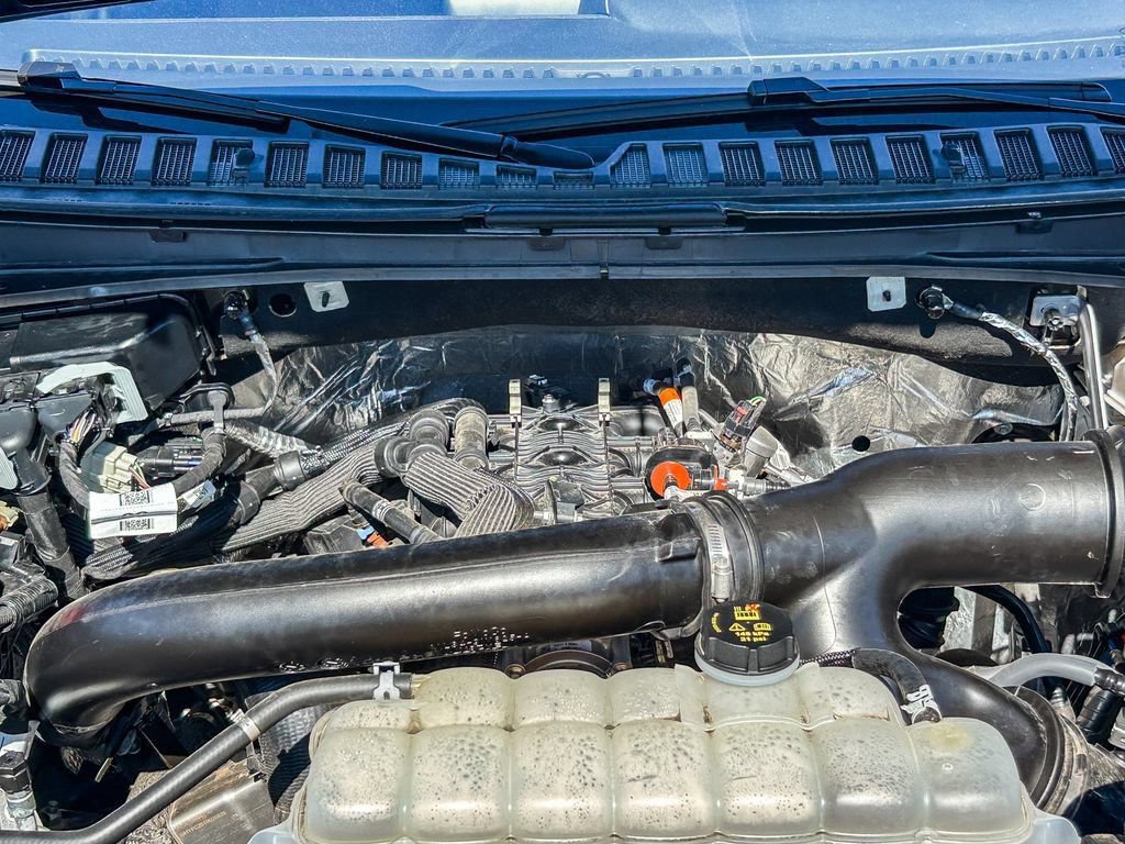 Used 2025 Ford Expedition Active RWD image 28
