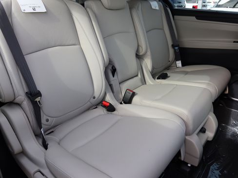 New 2026 Honda Odyssey EX-L image 6
