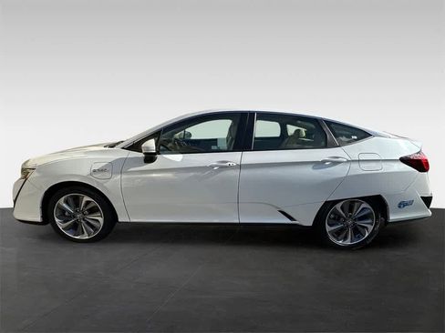 Used 2021 Honda Clarity Plug-In Hybrid image 3