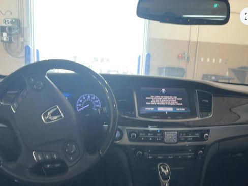 Used 2014 Hyundai Equus Signature image 11