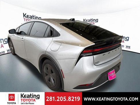 Used 2026 Toyota Prius LE FWD image 5