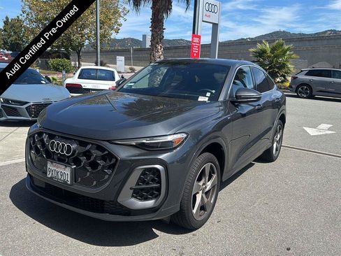 Used 2025 Audi Q5 Premium Plus w/ Premium Plus AWD/4WD image 1