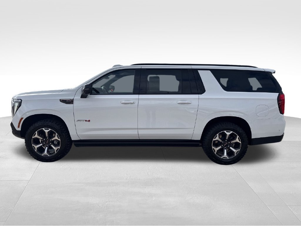 Used 2026 GMC Yukon XL AT4 Ultimate w/ LPO, Floor Liner Package AWD/4WD image 2