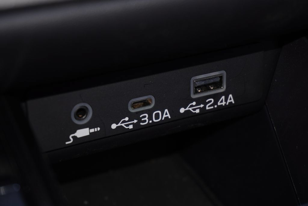 Used 2025 Subaru Outback Premium w/ Popular Package #1A AWD/4WD image 37