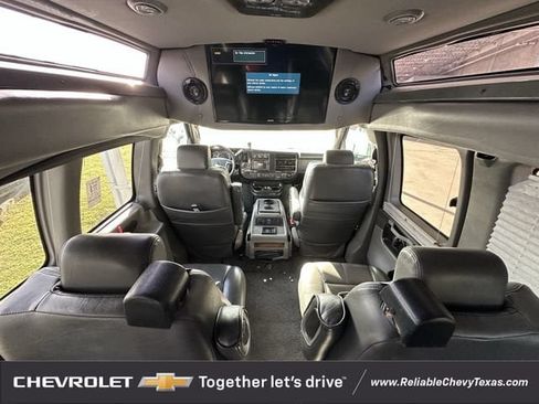 Used 2018 Chevrolet Express 2500 Extended w/ Enhanced Convenience Package RWD image 7
