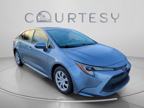 Used 2021 Toyota Corolla LE FWD image 4