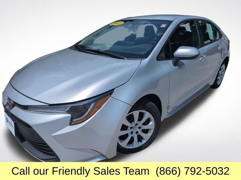 Used 2023 Toyota Corolla LE FWD image 1