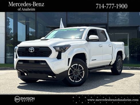 Used 2024 Toyota Tacoma TRD Sport AWD/4WD image 1
