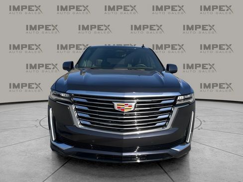 Used 2024 Cadillac Escalade ESV Premium Luxury Platinum image 8