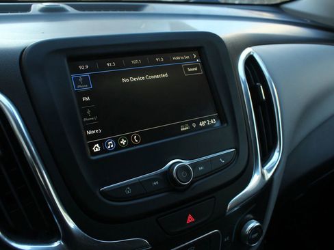 Used 2019 Chevrolet Equinox LS w/ LS Convenience Package image 23