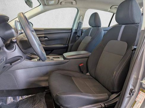 Used 2024 Nissan Sentra SV FWD image 15