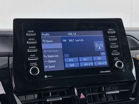 Used 2024 Toyota Camry SE image 21