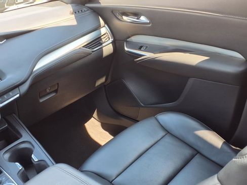 Certified 2022 Cadillac XT4 Premium Luxury w/ Safety Alert Package image 18