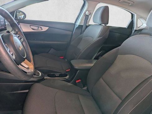 Used 2022 Kia Forte LXS image 17