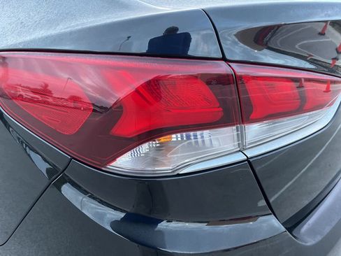 Used 2019 Hyundai Sonata Limited w/ Ultimate Package 04 image 7