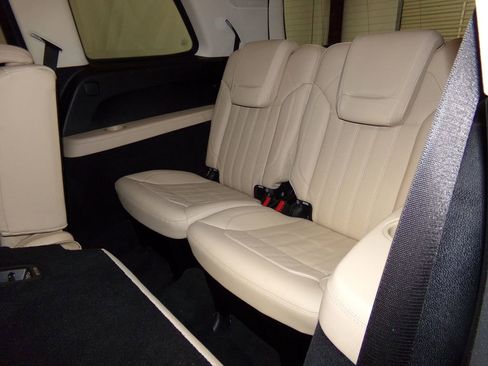 Used 2019 Mercedes-Benz GLS 450 4MATIC image 16