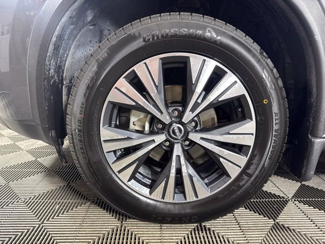 Used 2023 Nissan Rogue SV w/ SV Premium B Package FWD image 10