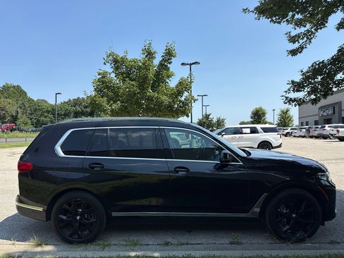 Used 2020 BMW X7 xDrive40i w/ Premium Package AWD/4WD image 4