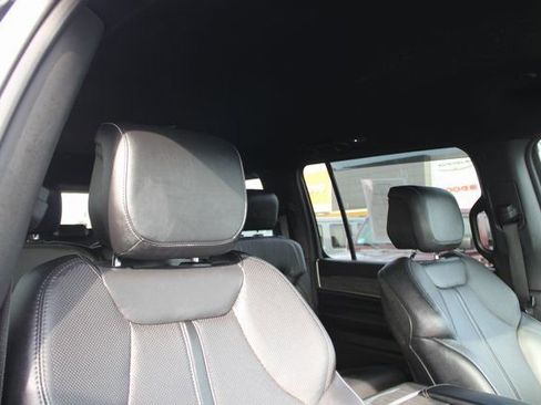 Used 2022 Jeep Wagoneer Series II image 35