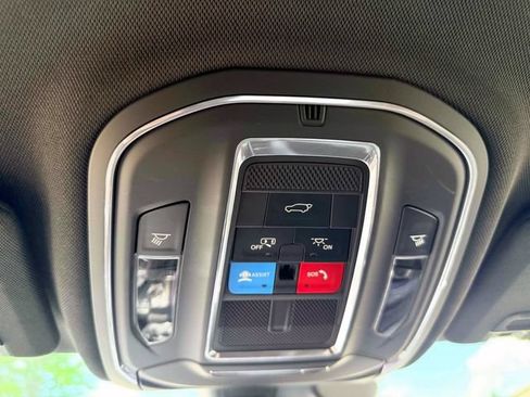 Used 2024 Jeep Grand Cherokee L Limited AWD/4WD image 33