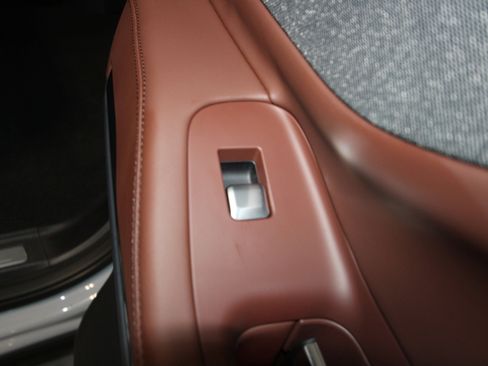 New 2025 Lincoln Navigator Reserve AWD/4WD image 27