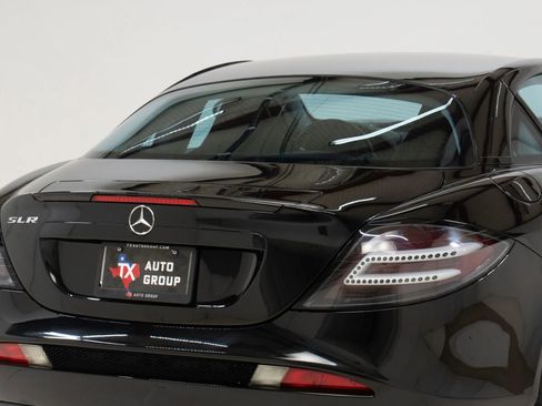 Used 2006 Mercedes-Benz SLR image 16