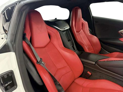 Used 2025 Chevrolet Corvette Stingray Preferred Cpe w/ 2LT image 24