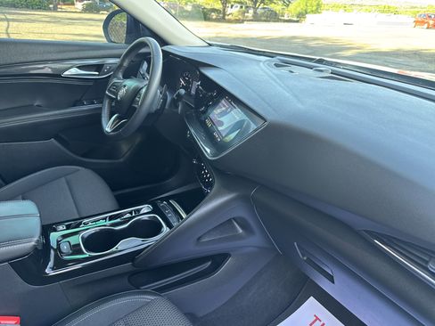 Used 2022 Buick Envision Preferred w/ Sport Touring Package FWD image 15