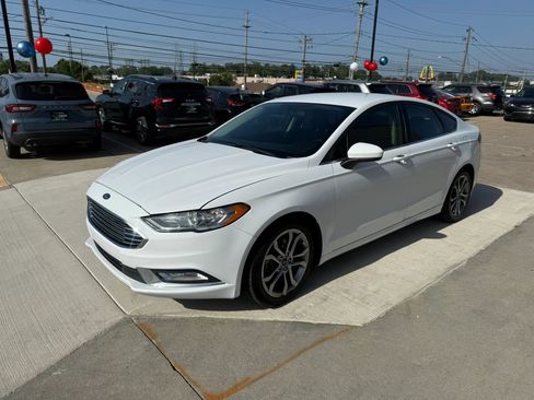 Used 2017 Ford Fusion S w/ Equipment Group 101A FWD image 5