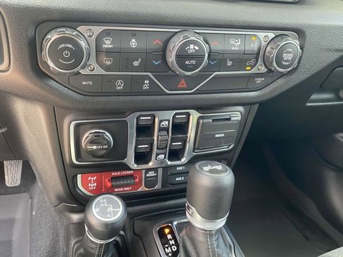 New 2025 Jeep Wrangler Willys image 7