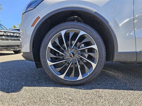 New 2025 Lincoln Aviator Reserve w/ Equipment Group 201A image 32